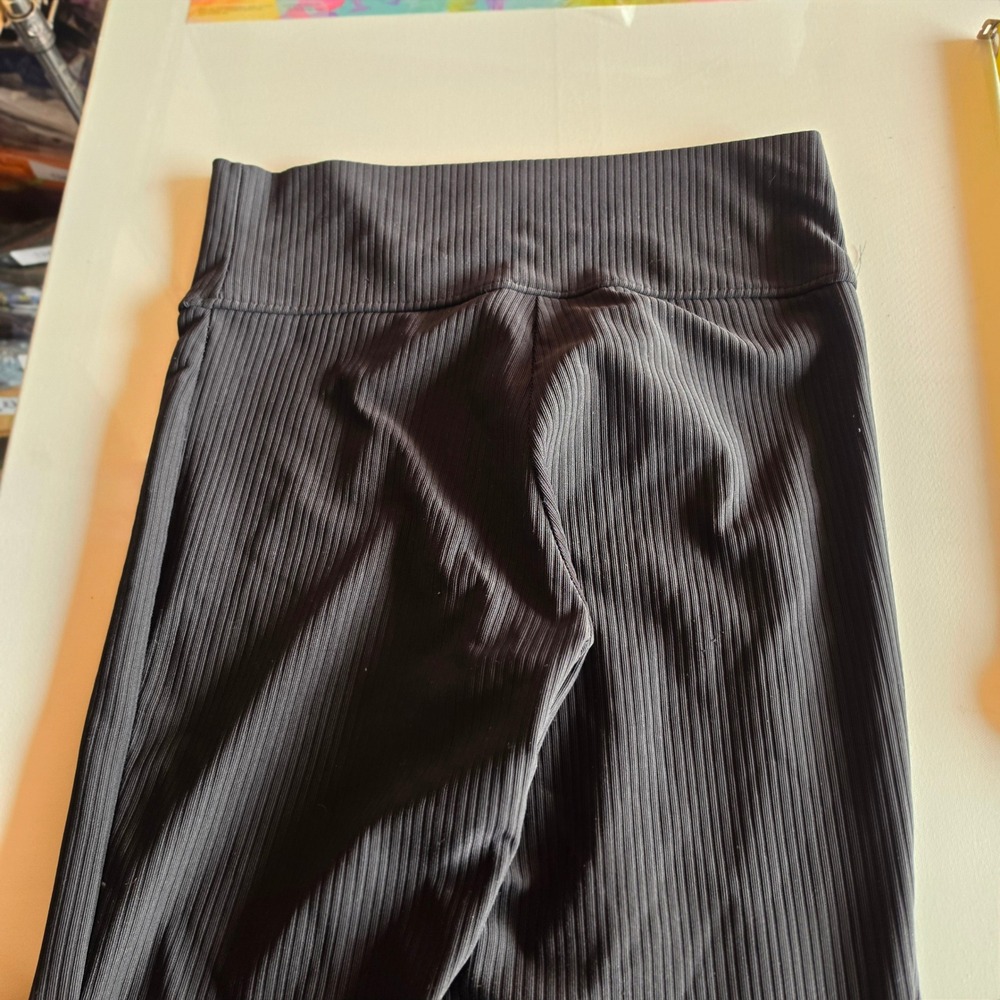 Dots Women Black Ribbed High Waisted Flare Leggings Yoga Pants Size Large - Picture 5 of 6